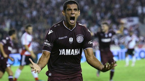 Anunciaron la incorporación de Sand y borraron el mensaje